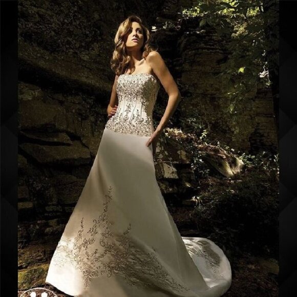 NWT Allure Bridals Wedding Gown Bridal Dress 8610 - Picture 1 of 5